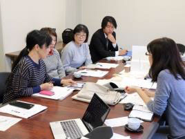 商品企画の打ち合わせの様子